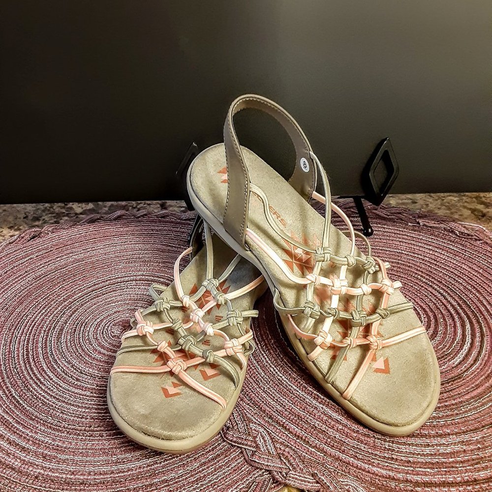 Skechers Reggae Sandals, Size 8, NWOT